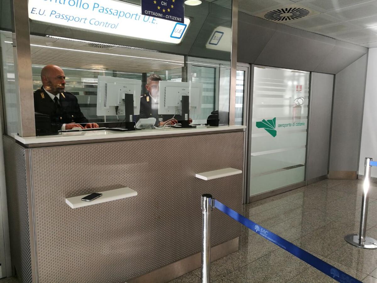Covid: diretto a Gela, rumeno "positivo" bloccato a Catania - 