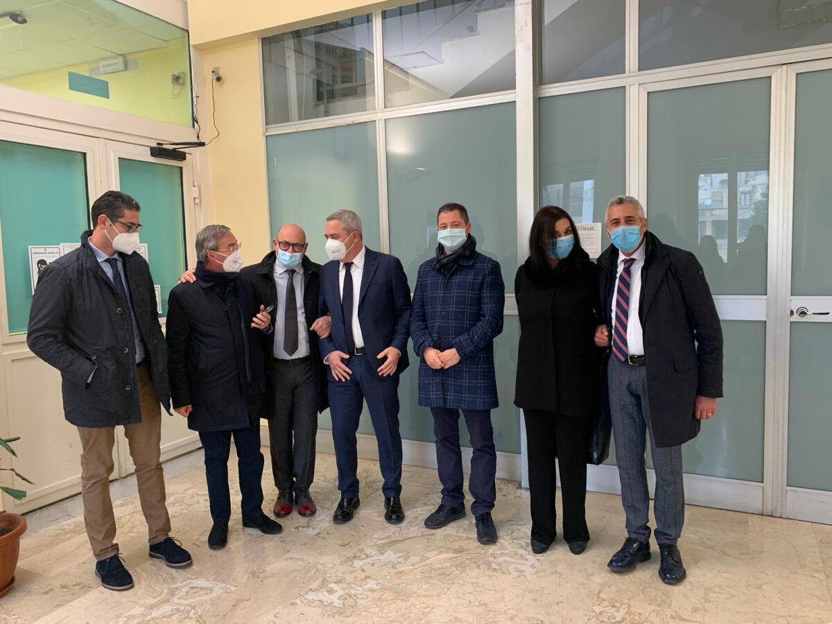 Maggioranza in cerca di unità  e identità - 