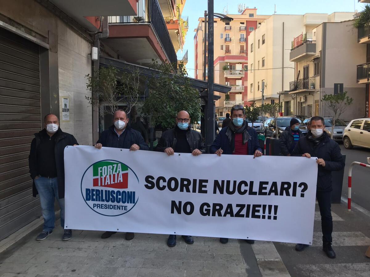 Striscione di FI contro le scorie nucleari a Butera -