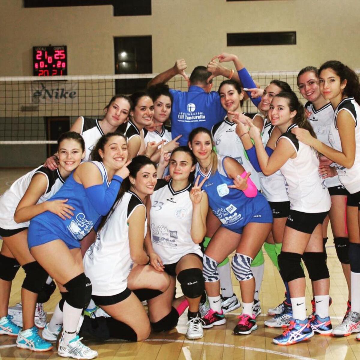 Allenamenti possibili, ma manca il campo. L’incredibile storia del Volley Gela -