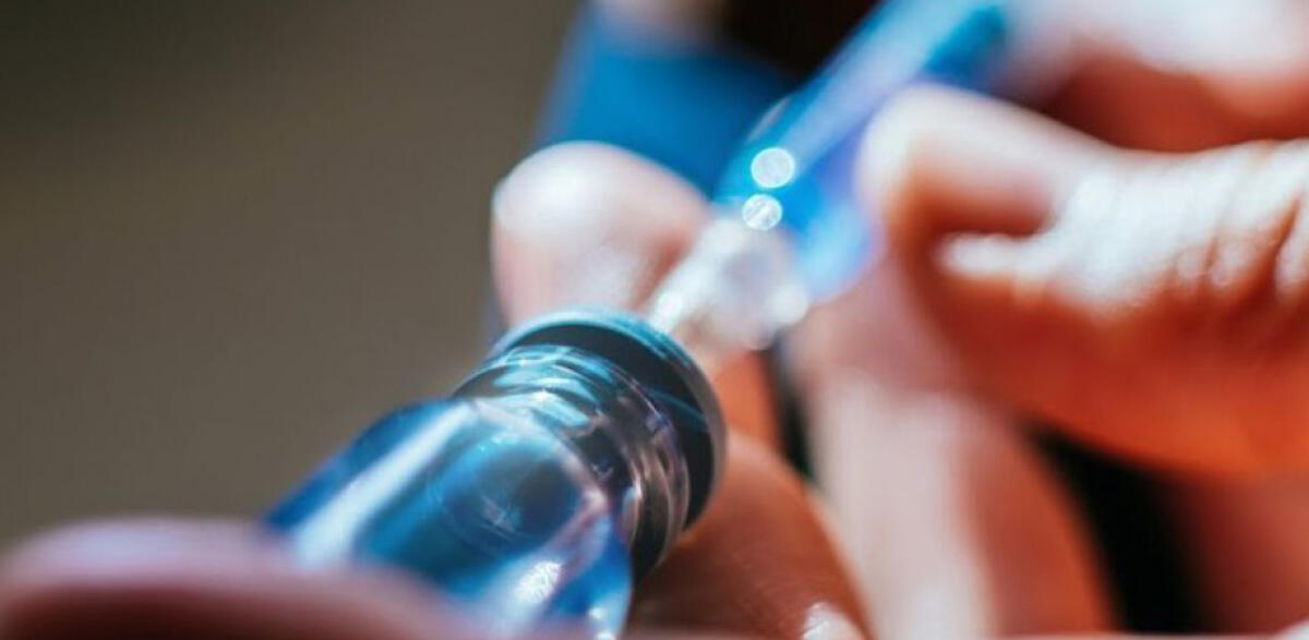 Covid, vaccini: prenotazioni solo per over 80, diffidare da informazioni non ufficiali -