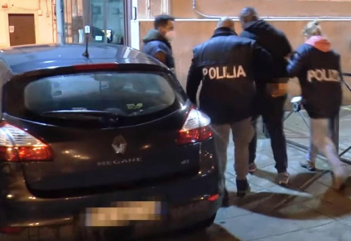 Gela, spaccio di droga: ventottenne arrestato dalla polizia - 