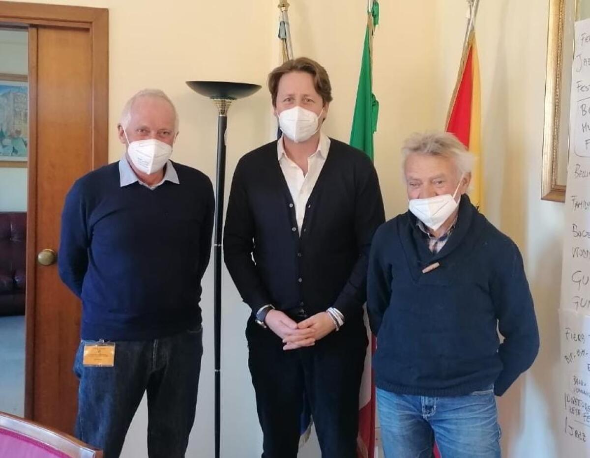 Turismo, l’assessore Messina incontra le guide alpine e vulcanologiche: «Insieme per un turismo responsabile» - 