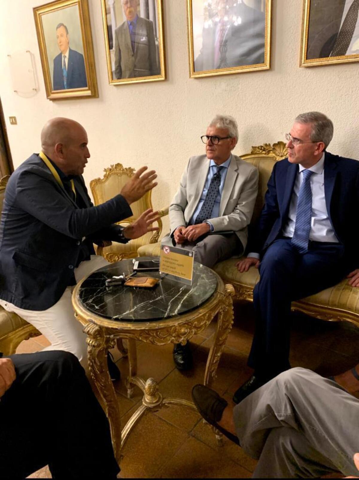 Collegamenti Isole Minori, al via le agevolazioni tariffarie riservate ai pendolari, Pellegrino (FI): “fino al 65% di sconto sulle corse per compensare svantaggi derivati da marginalità territoriale” -