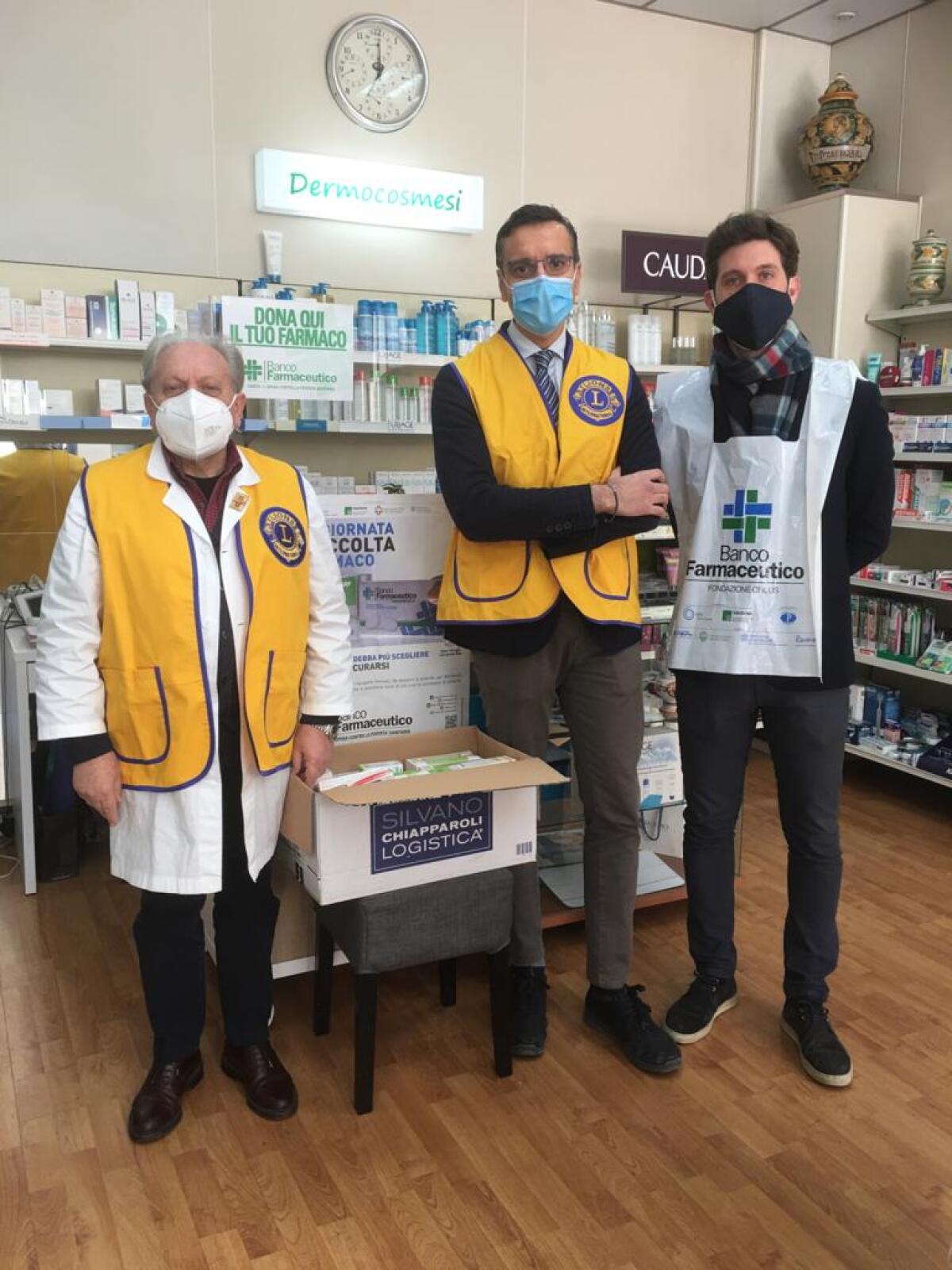 Banco farmaceutico, circa cento medicinali nella raccolta di Lions e Leo del golfo di Gela - 