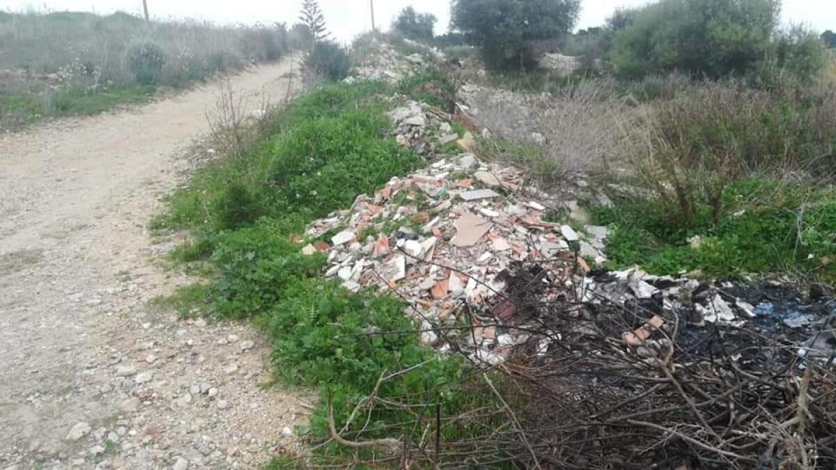 Discarica in via delle Violette, chiesta l'installazione di telecamere - 