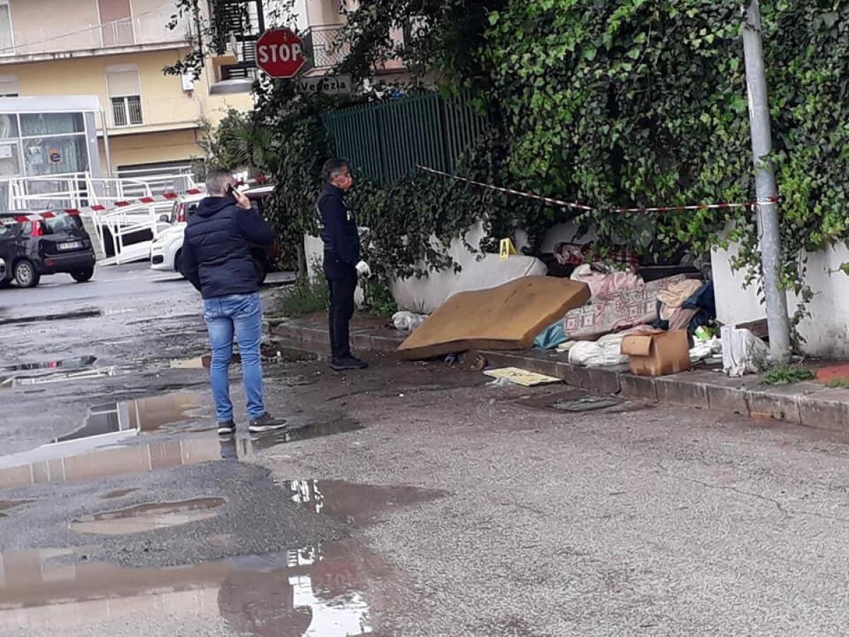 Gela, trovato morto un barbone - 