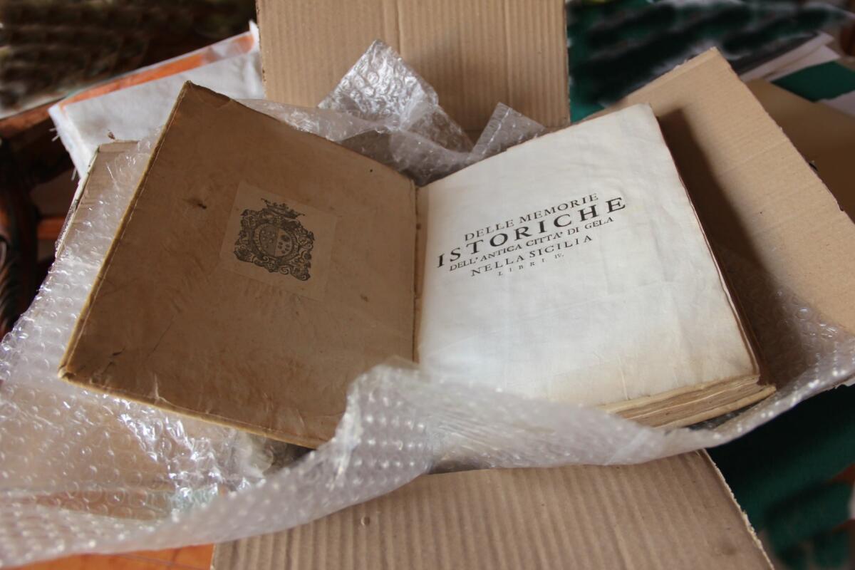 L’antico libro torna a casa. Social e sensibilità culturale per riportare a Gela le sue “memorie istoriche” -