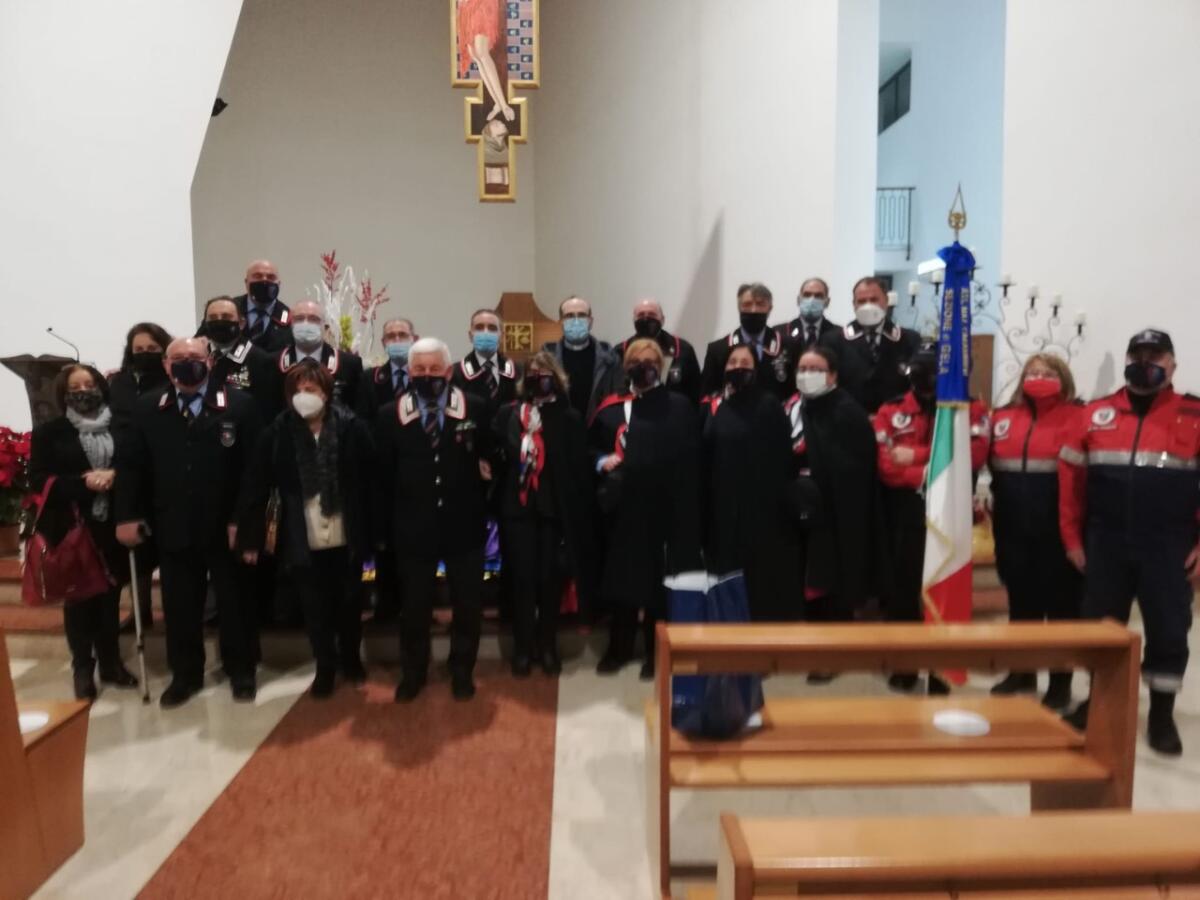 Anc Gela, volontari offrono assistenza per la prenotazione del vaccino anti Covid-19 -