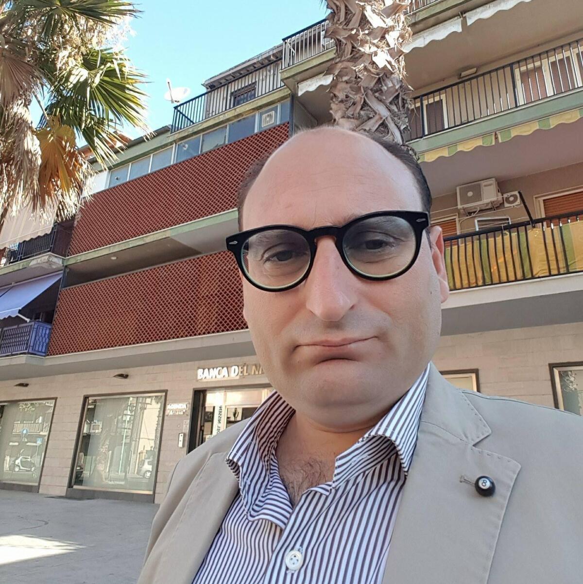 Da Trash a Canale 5, “il tuttologo” domenica sera, da Paolo Bonolis - 