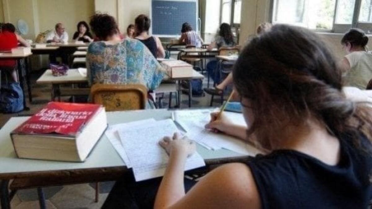 Le scuole restano aperte -