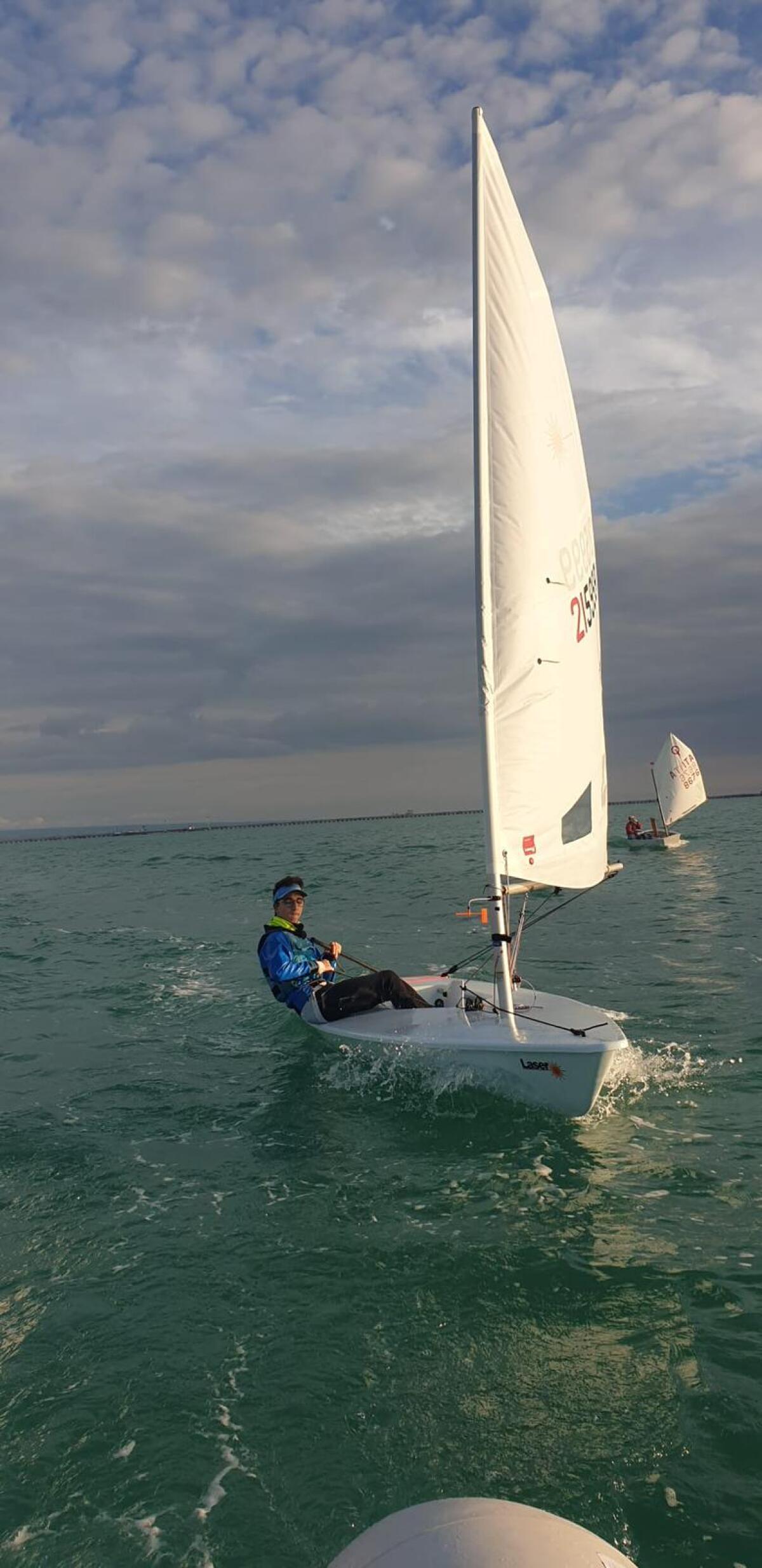Vela, campionato zonale Laser: Liardo in vetta nella classifica under 16 dopo la regata di Messina - 