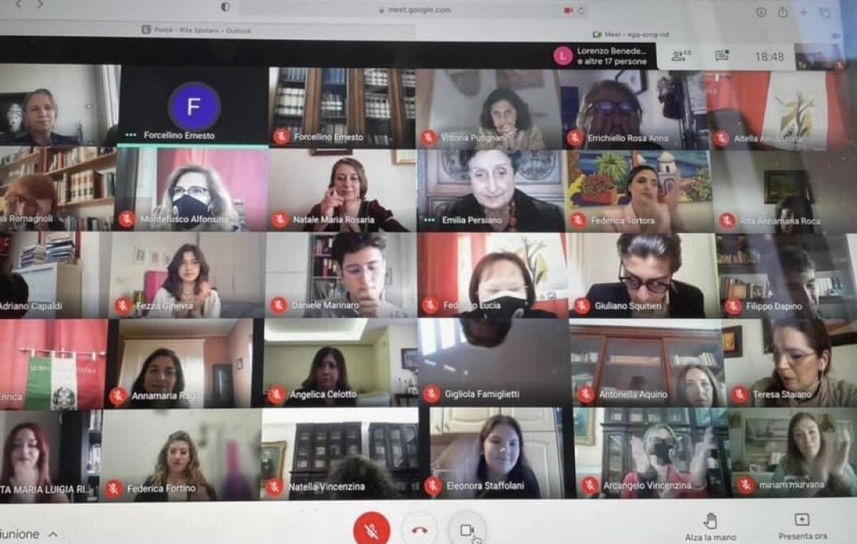 Tenzone dantesca, il Liceo delle scienze umane partecipa all’iniziativa nazionale in onore del Sommo poeta - 