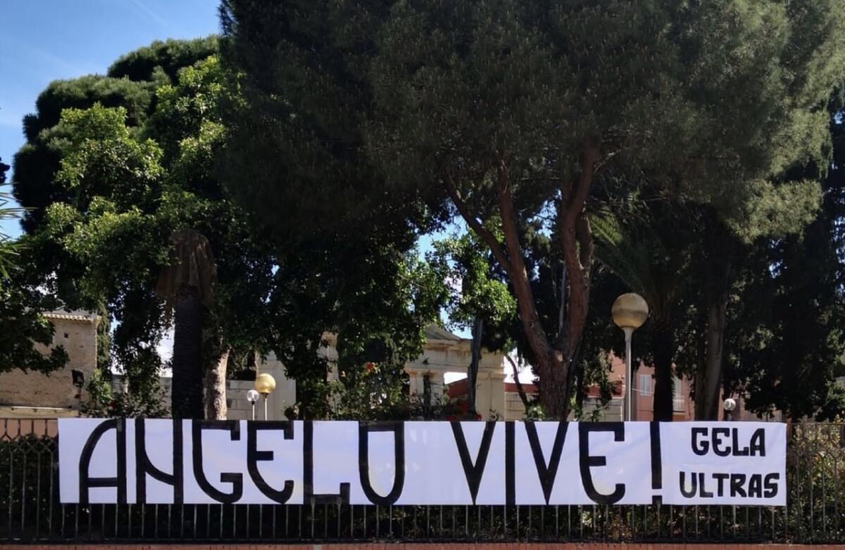Il ricordo di Angelo Boscaglia da parte dei tifosi della curva biancazzurra - 