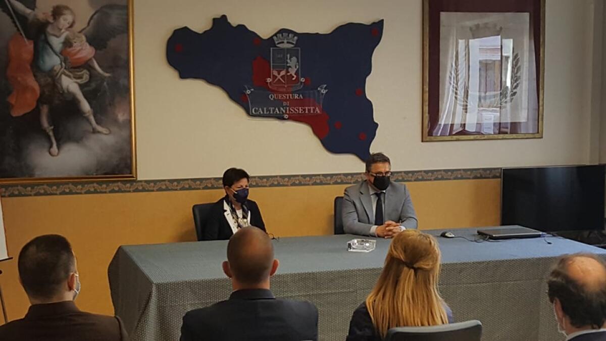 Il Prefetto visita la Questura -