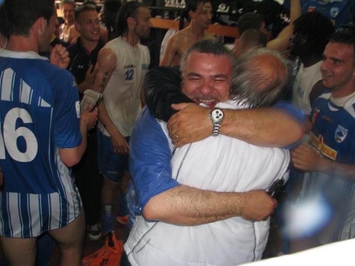 Il maggio di dieci anni fa: il Gela batteva la Nocerina e conquistava la salvezza. Una delle ultime gioie del calcio gelese -