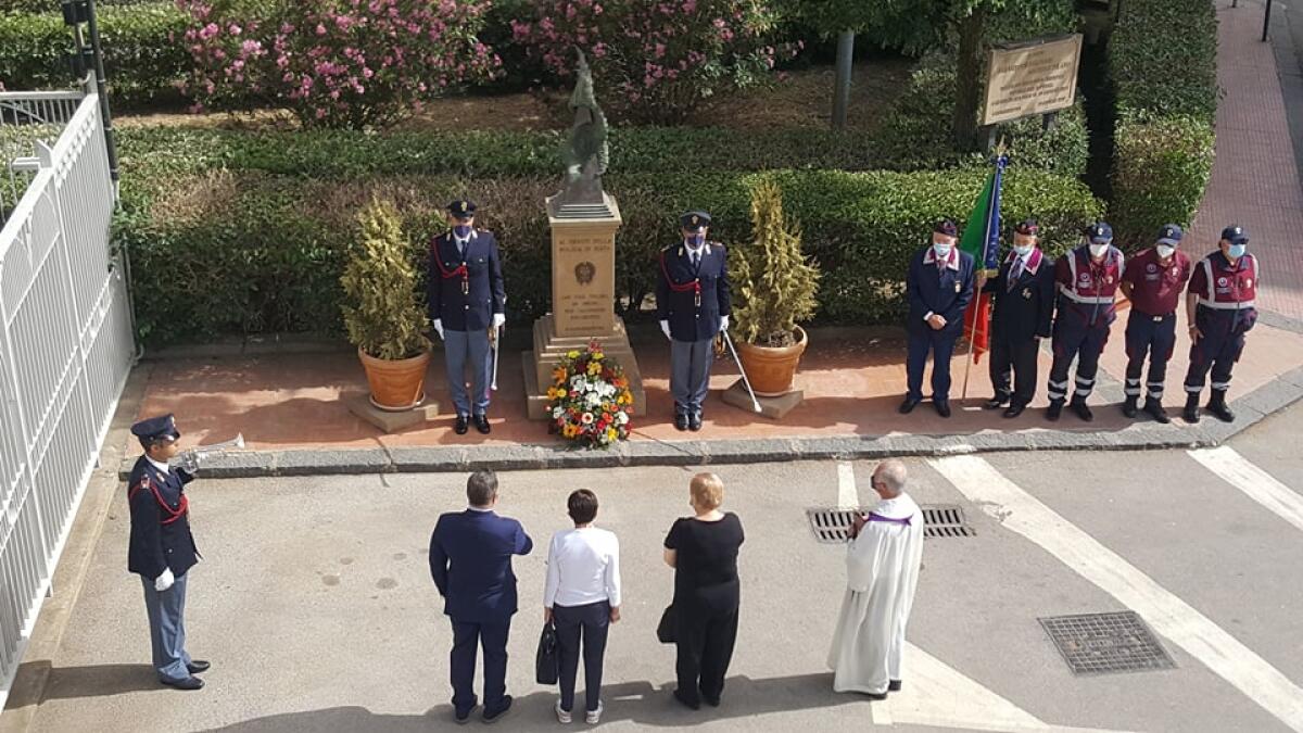 Cerimonia nel ricordo di due poliziotti - 