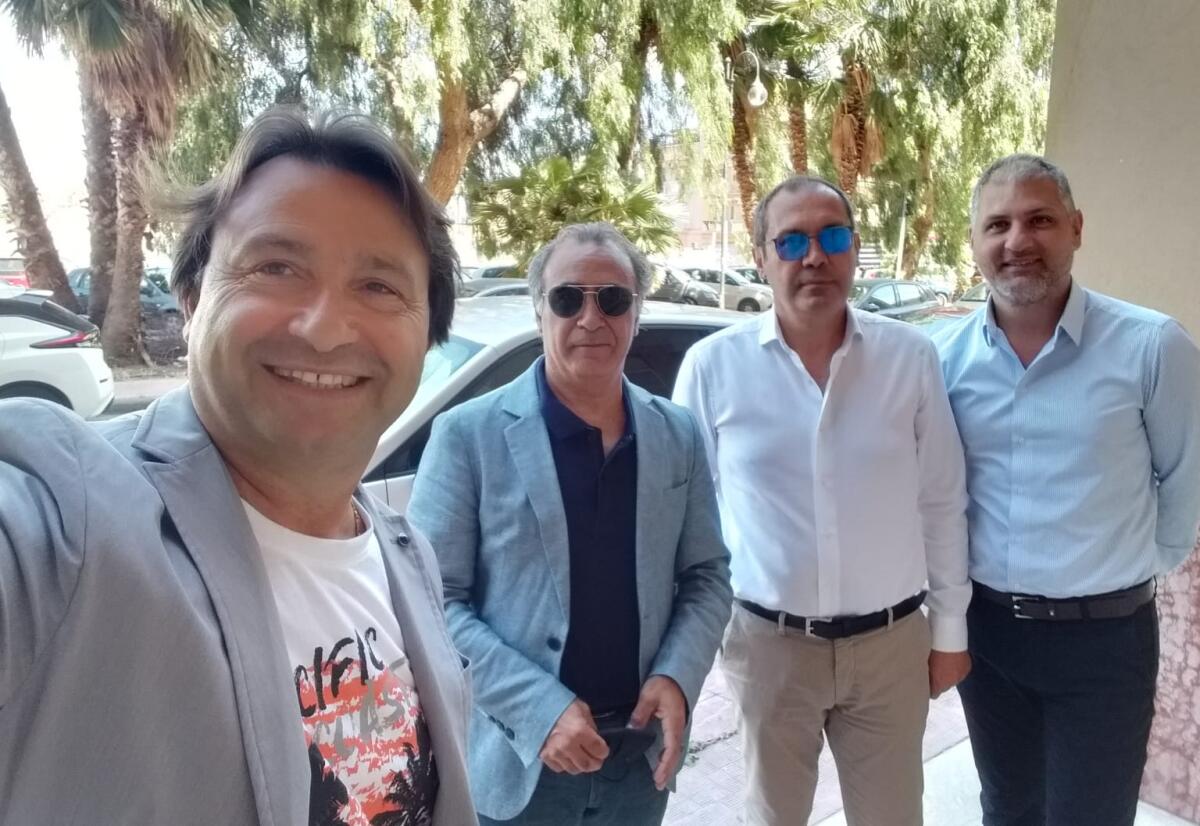 Quattro partiti sanciscono l'alleanza - 