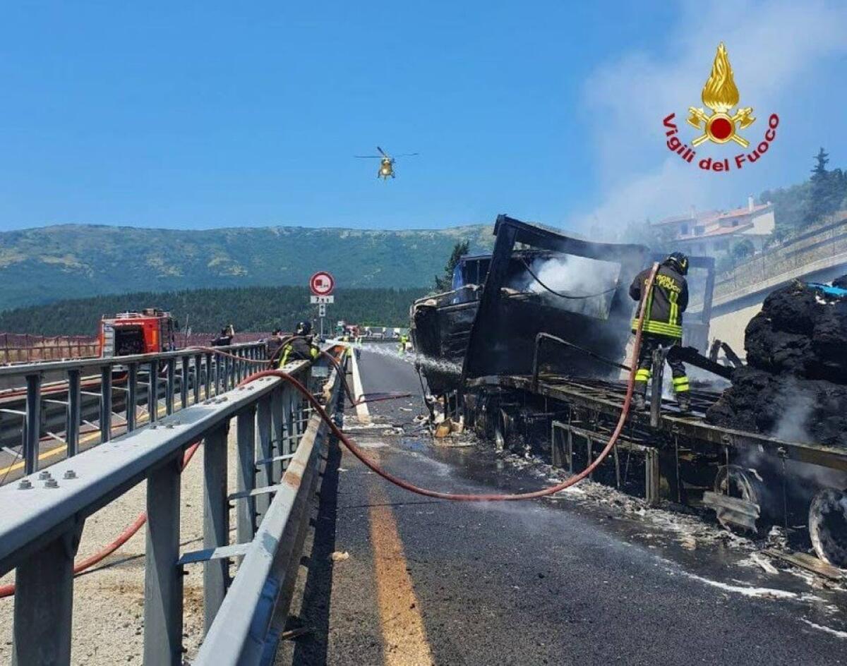 Scontro tra tir, gravissimo camionista di Gela - 