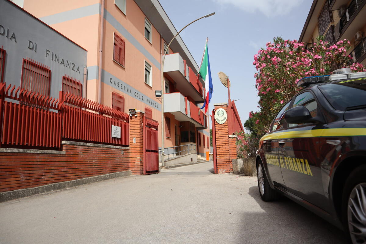 Gdf scopre falso medico che diceva di saper prevenire e curare pure il Covid - 