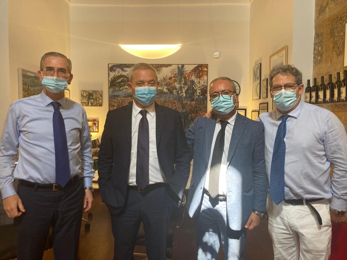 Via libera di Forza Italia  alla candidatura del presidente del consiglio  Sammito - 