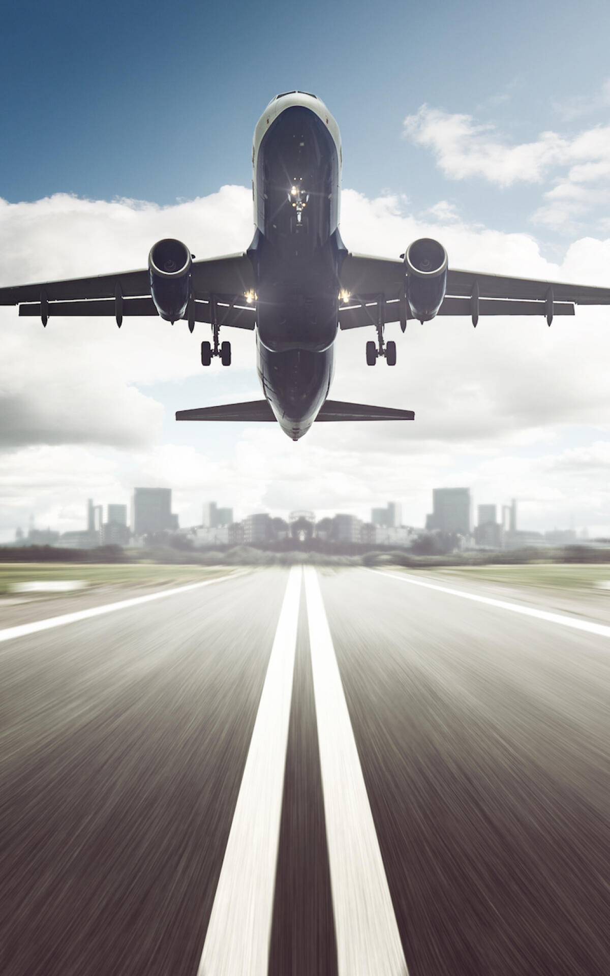 Accordo tra Eni e Aeroporti di Roma per la decarbonizzazione con i biocarburanti di Gela e Venezia -