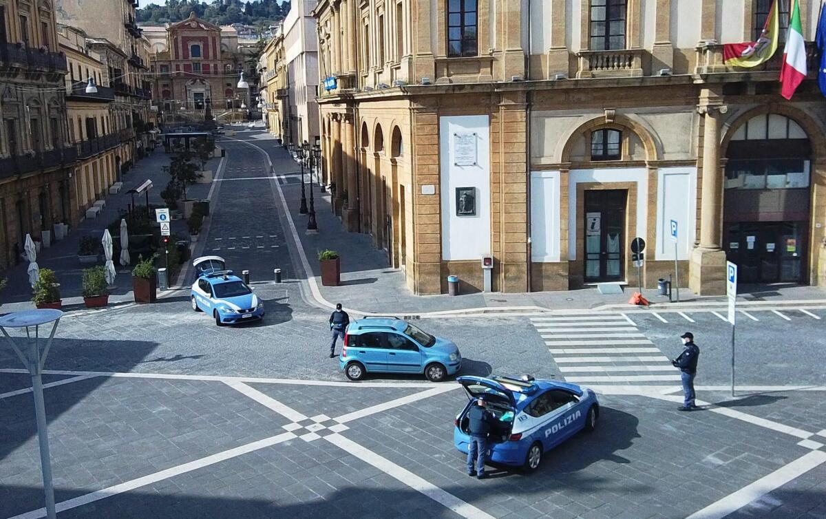 Denunciato per furto in un negozio del centro storico - DCIM100MEDIAIMG_20200
