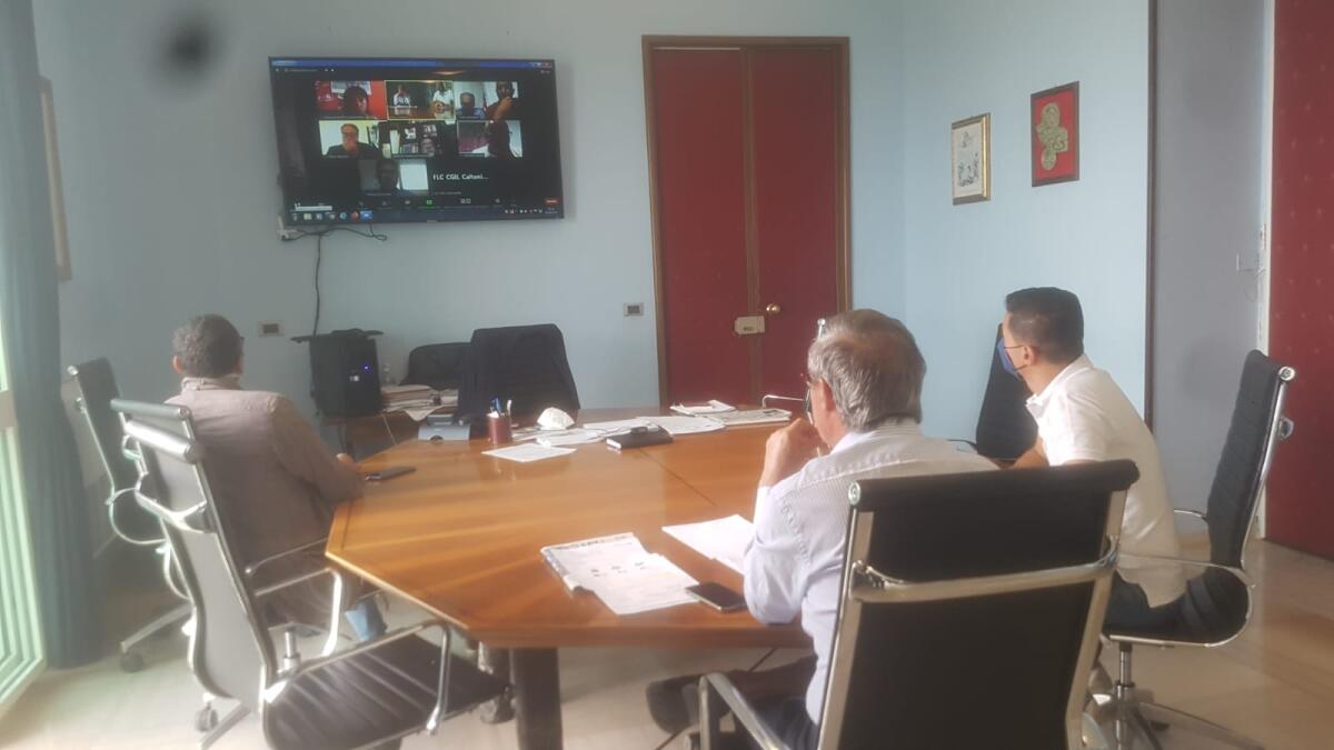 I sindacati vogliono vederci chiaro sulla gestione delle scuole - 