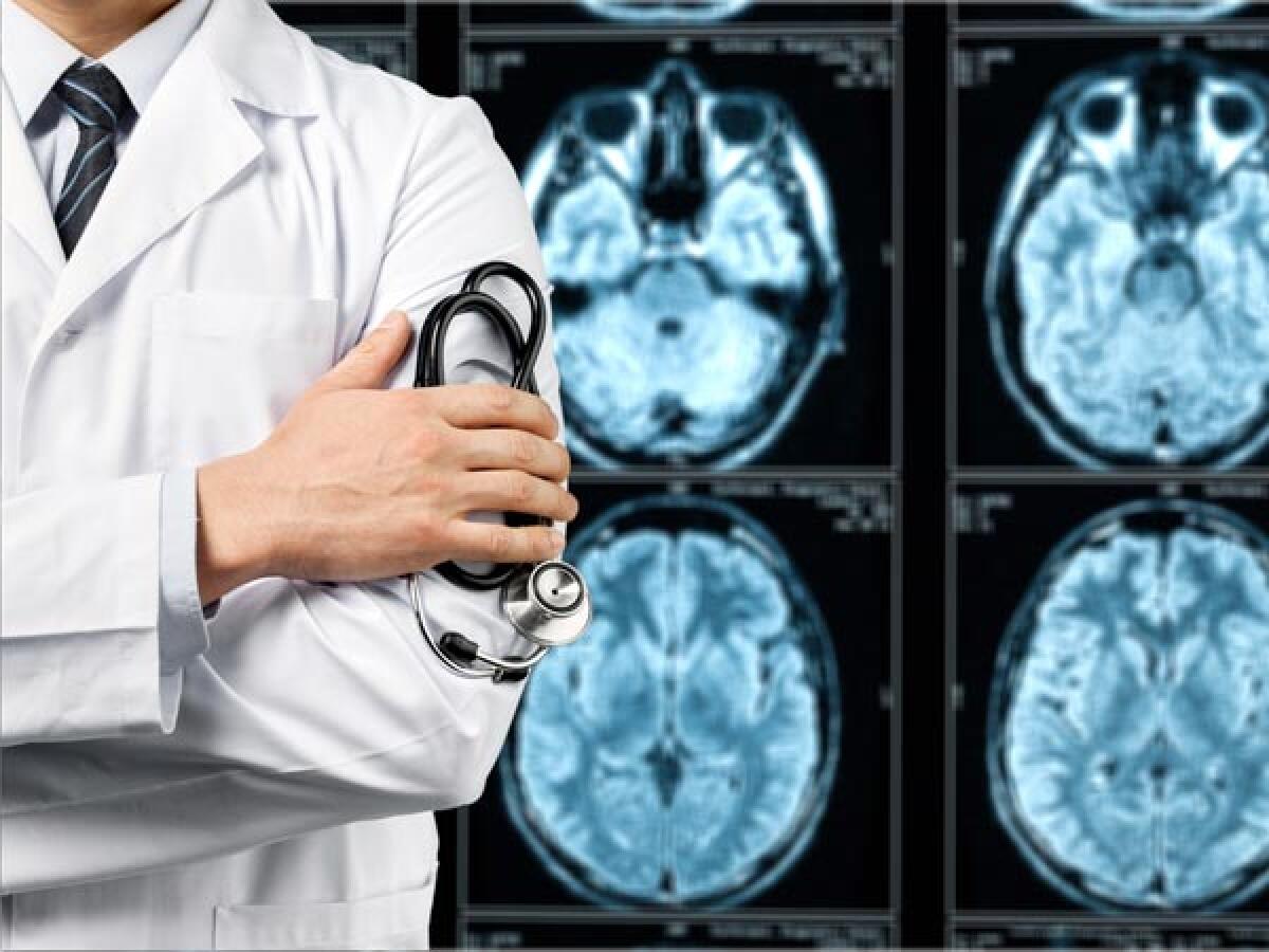 Cgil: "Neurologia aperta il 15 luglio e chiusa il 10 settembre" -
