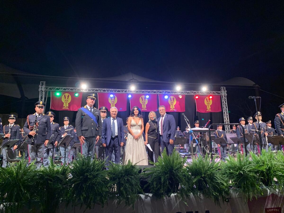Le storie, la musica, l’impegno. Le “Note di legalità” incantano le Mura Timoleontee - 