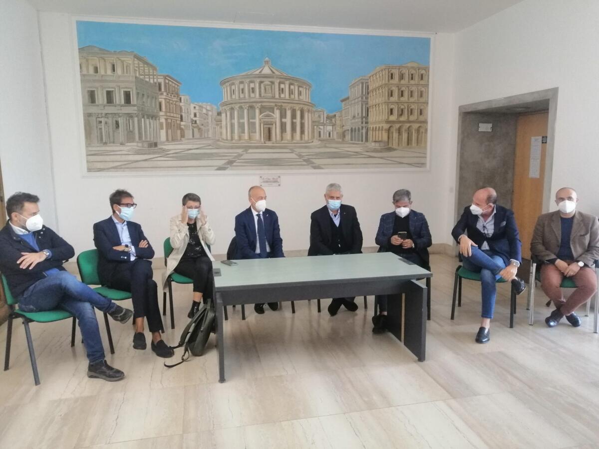 Pd-M5S: "Basta con l'indecisione! Gela ha bisogno di stabilità" - 