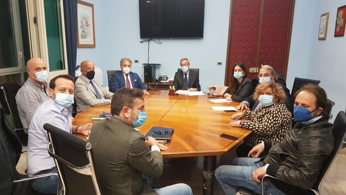 Sindaco: "vogliamo tempi certi sull'emergenza rifiuti" - 