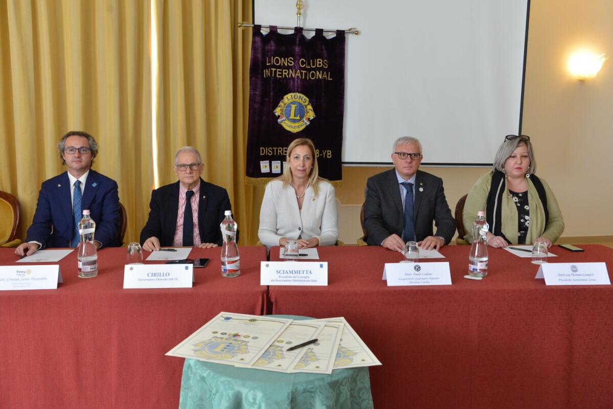 Rotary, Lions, Kiwanis e Soroptismist firmano il patto d'amicizia per servire - 