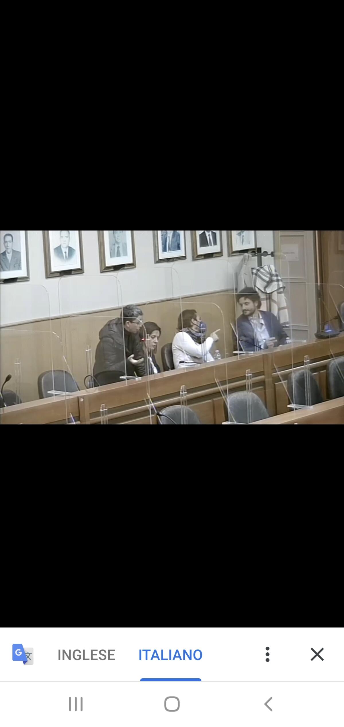 L'opposizione: "Una crisi finta per spartire le poltrone" -