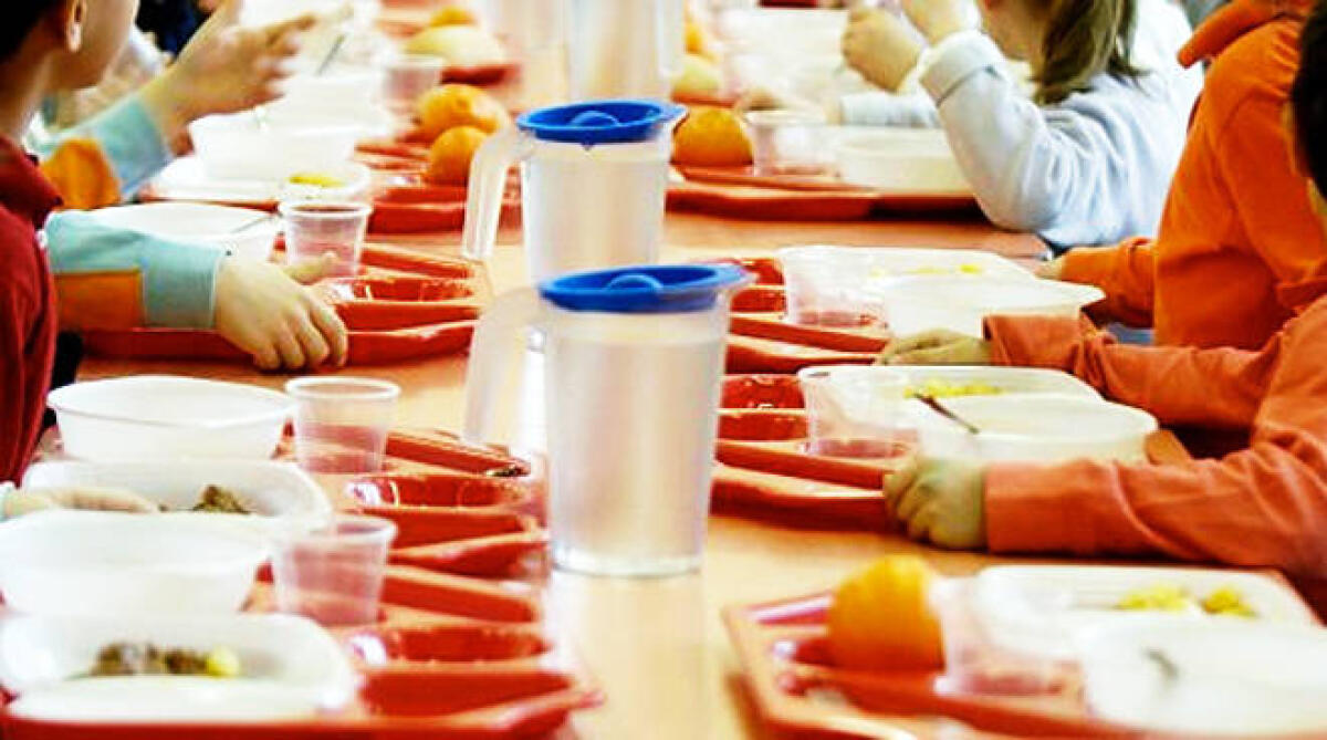 In consegna i ticket per la refezione scolastica -