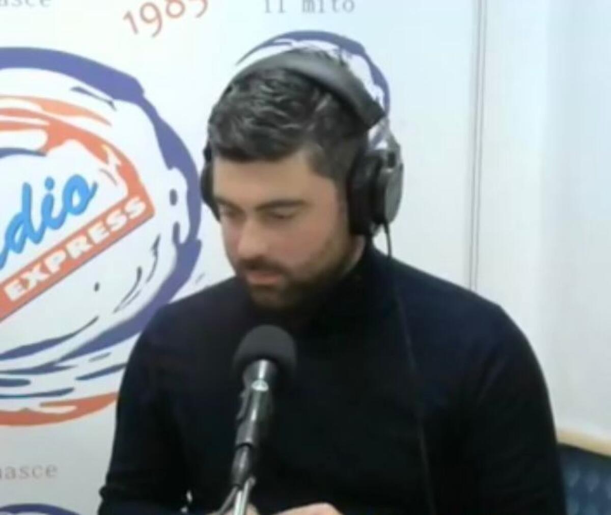 Greco guida una nave in tempesta con gli occhi bendati - 