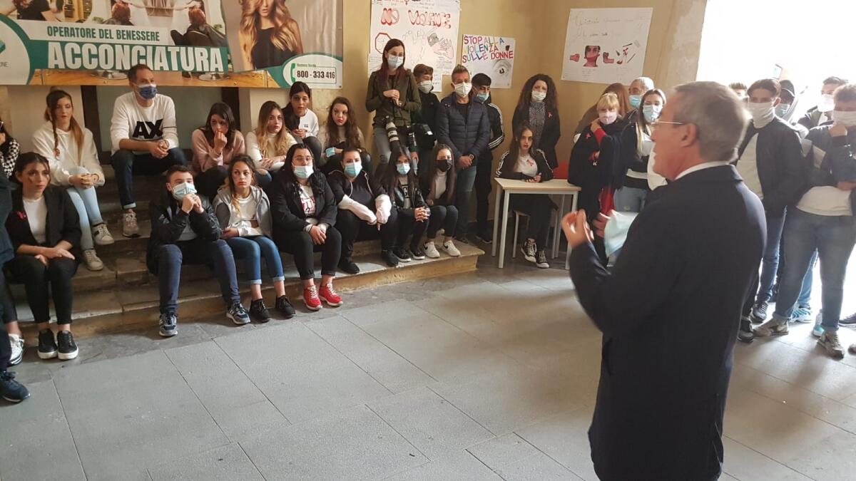La Giornata contro la violenza sulle donne a Gela - 
