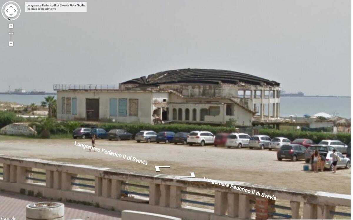 Il sindaco amareggiato: "È la fine di una parte della storia di Gela" - 