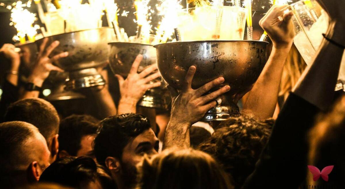 Caltanissetta, pubblicizzavano la serata di Capodanno in una piattaforma di messaggistica privi di licenza: individuati e diffidati dal Questore -