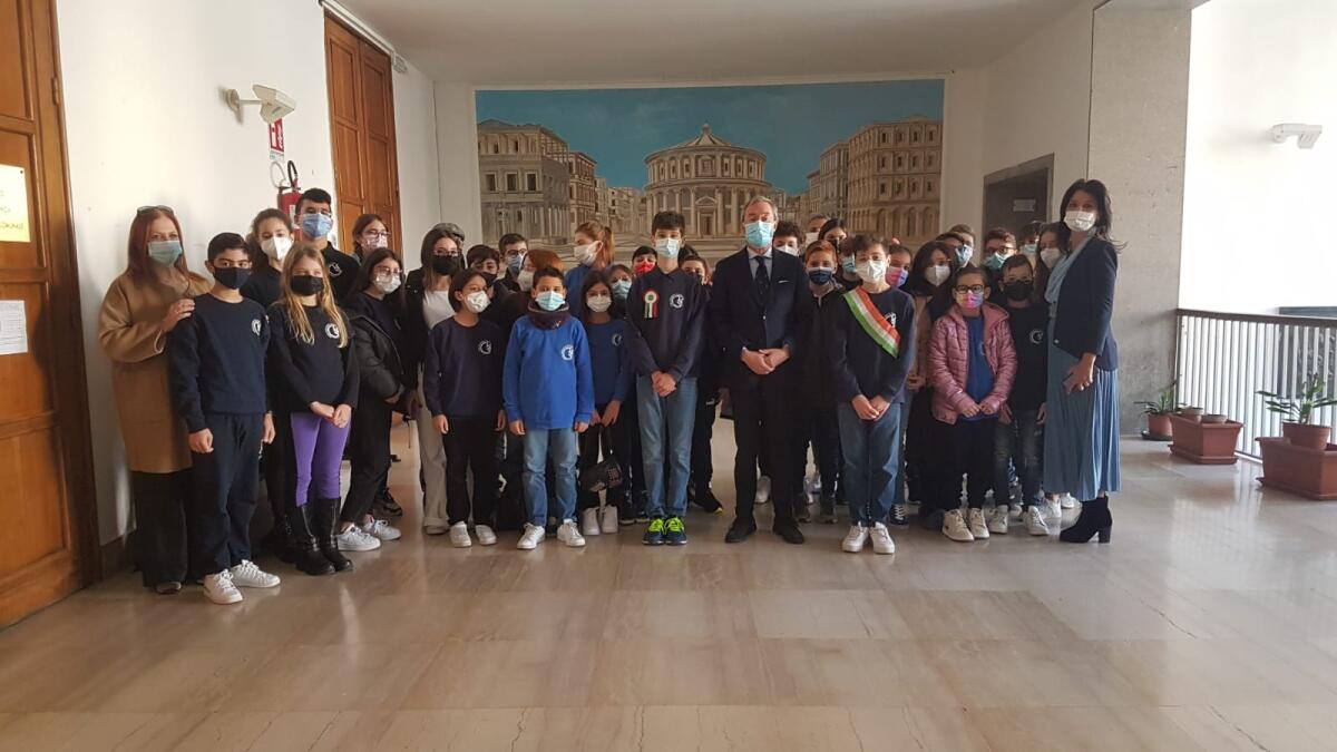 Sindaco e baby Sindaco a confronto a Palazzo di Città - 