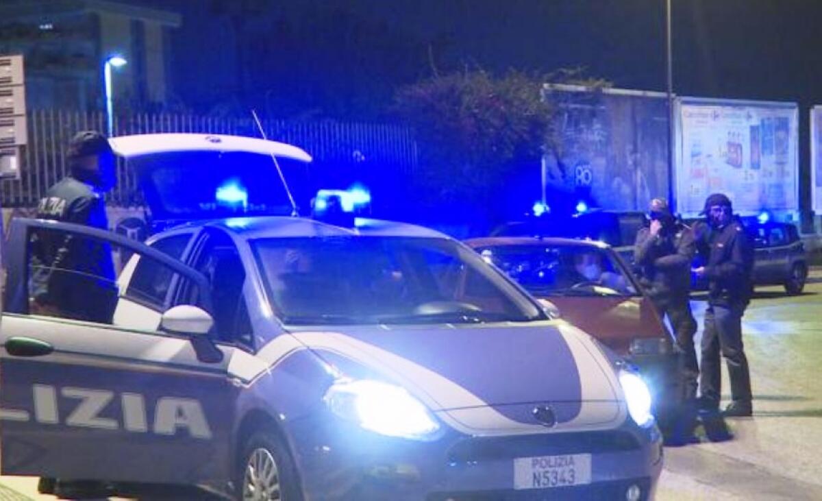 Denunciato dalla Polizia per furto aggravato -
