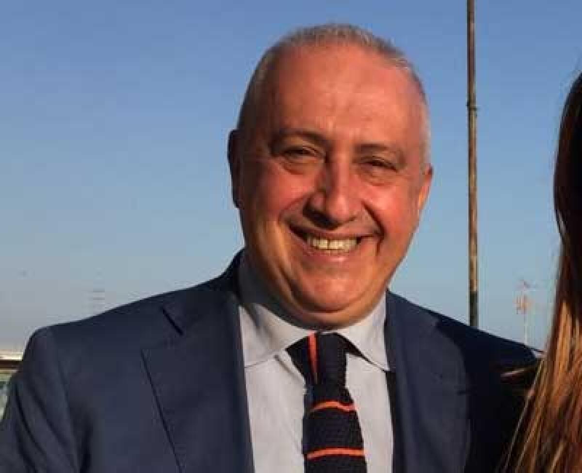 Fuga di dirigenti dal Comune - 