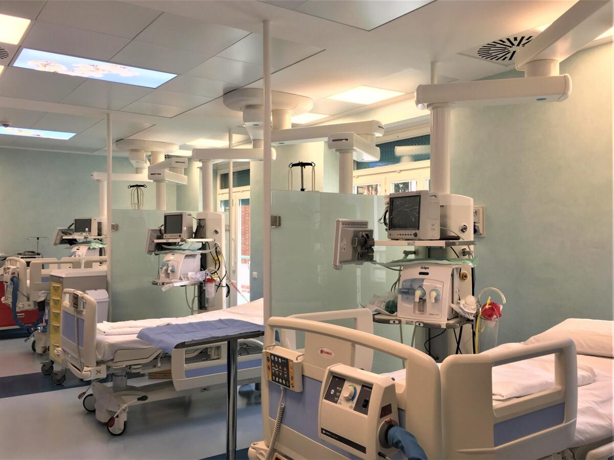 Covid, Sicilia verso la zona gialla: calano i ricoveri - 