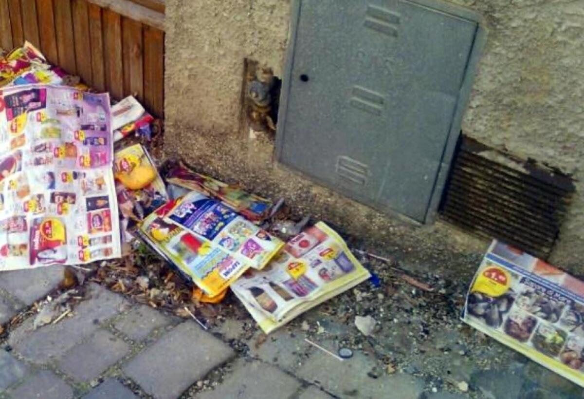 Vietati i volantini pubblicitari - 