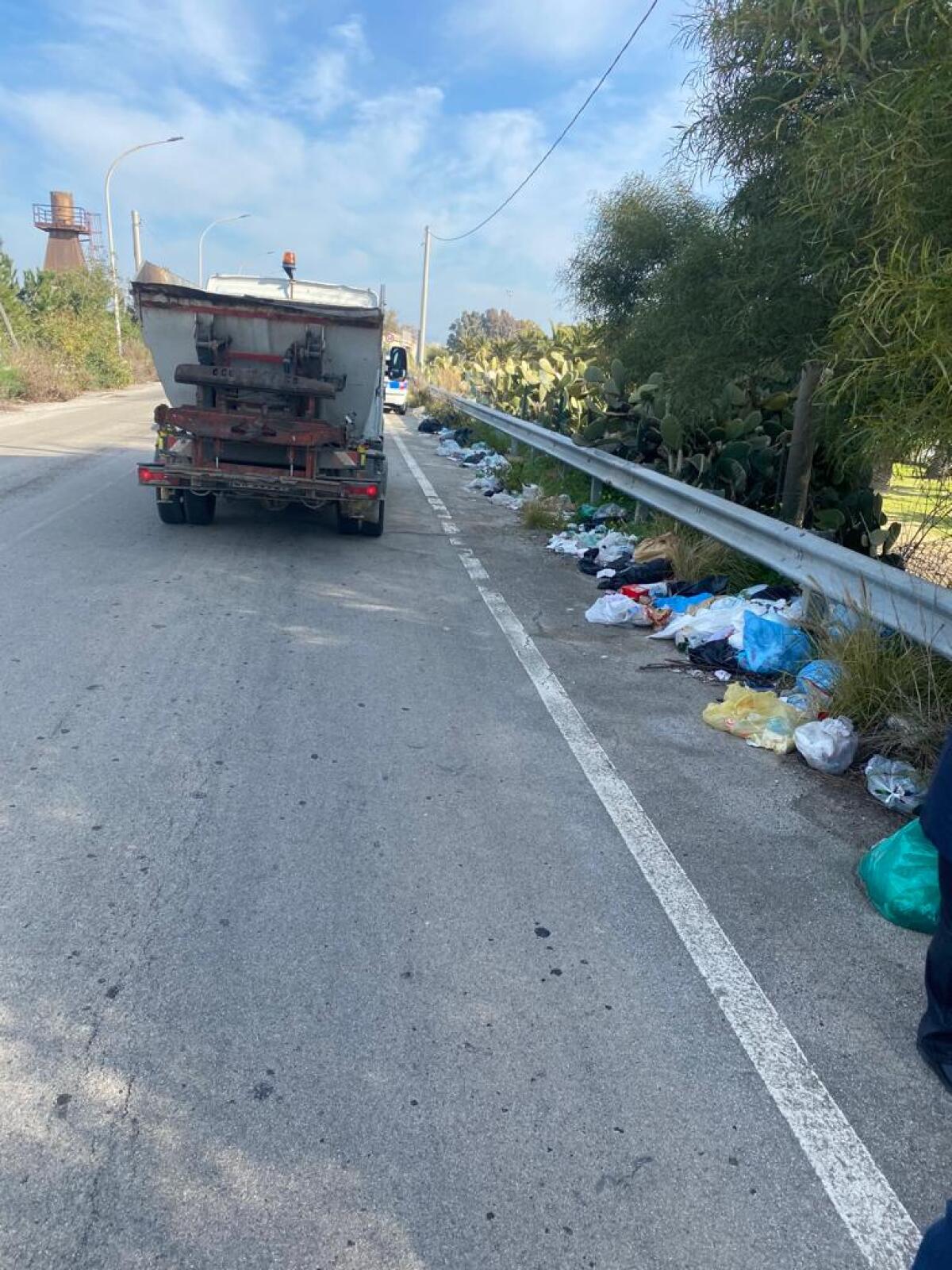 Dodici persone individuate e multate per abbandono di spazzatura - 