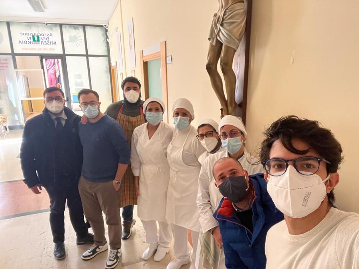 Leo e Lions del golfo, pranzo solidale alla Piccola casa della Misericordia - 