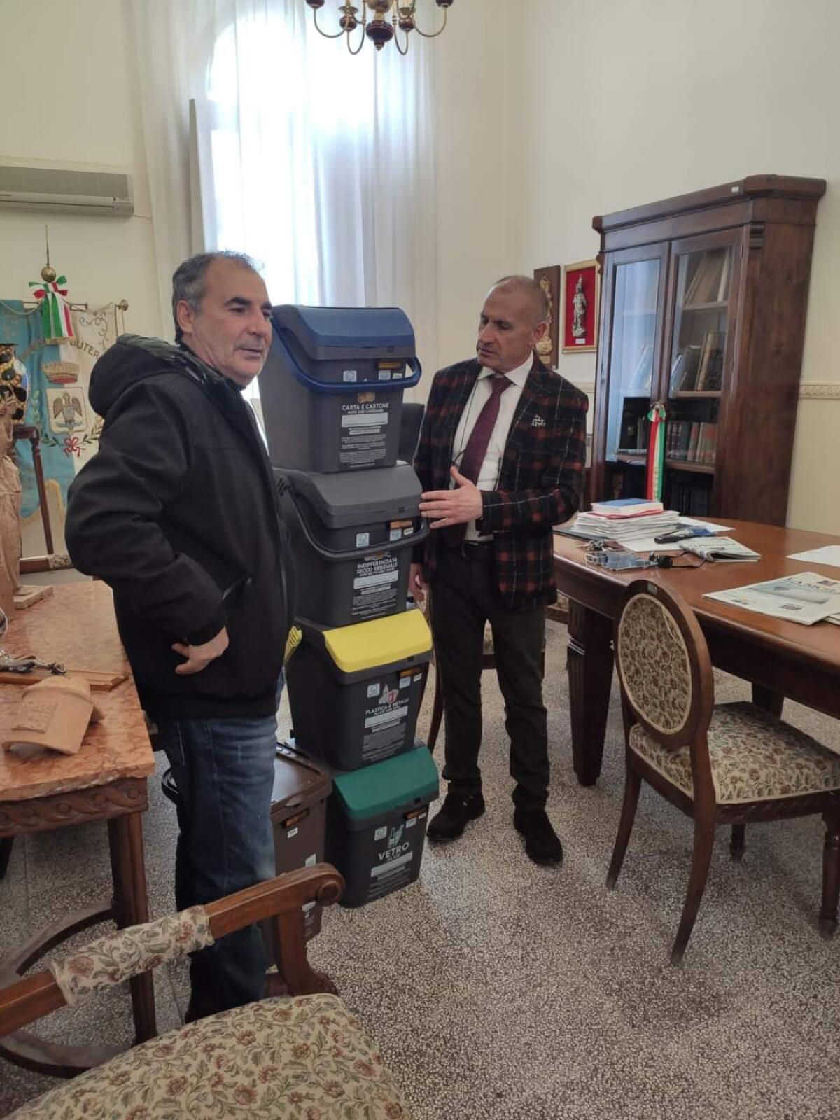 A Butera contenitori della differenziata con codice identificativo dell'utente - 