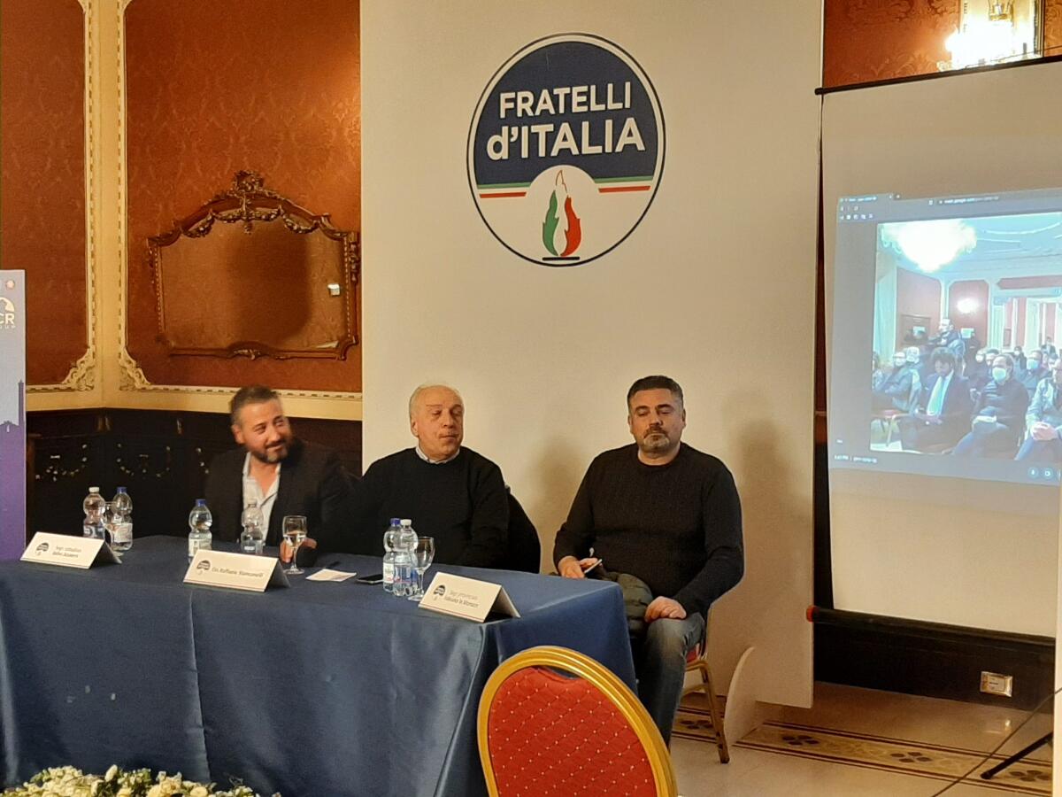 Fratelli d'Italia fa il punto sul Pnrr e tiene a battesimo il consigliere Scerra - 
