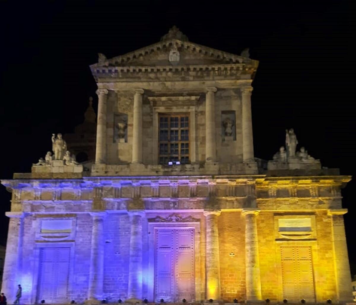 Gela dice “no” alla guerra, in città i colori dell’Ucraina - 