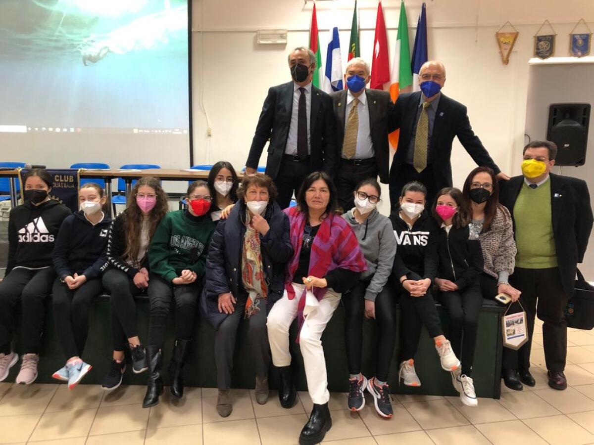 Il Rotary avvia il progetto "Sos Api" - 